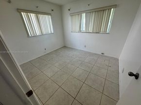 8403 NW 59th Ct, Tamarac FL 33321