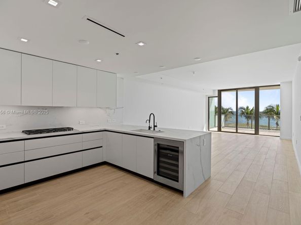1116 N Ocean Blvd 304, Pompano Beach FL 33062