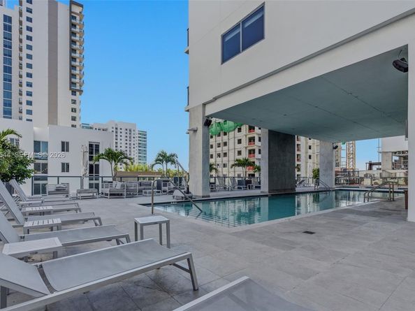 229 SW 9th St 407, Miami FL 33130