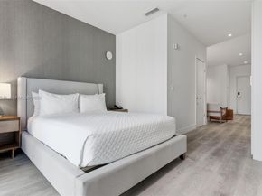 229 SW 9th St 407, Miami FL 33130