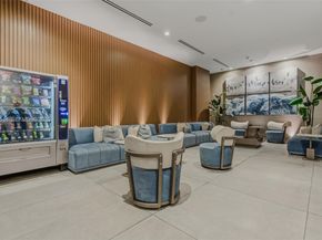 229 SW 9th St 407, Miami FL 33130