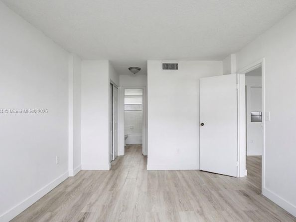 14140 SW 84th St 104H, Miami FL 33183