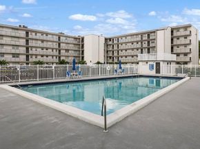 14140 SW 84th St 104H, Miami FL 33183