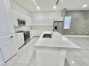 17324 SW 41st St, Miramar FL 33029