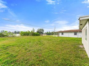 2751 NW 26th Ave, Oakland Park FL 33311