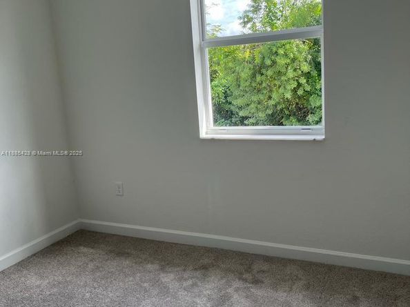 14806 SW 163rd St, Miami FL 33187
