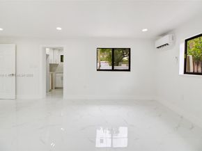 630 NE 143rd St, North Miami FL 33161