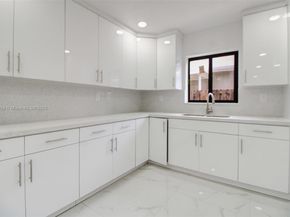 630 NE 143rd St, North Miami FL 33161