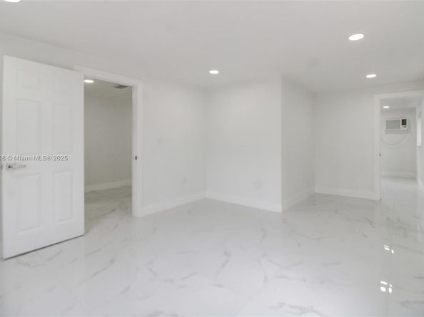 630 NE 143rd St, North Miami FL 33161