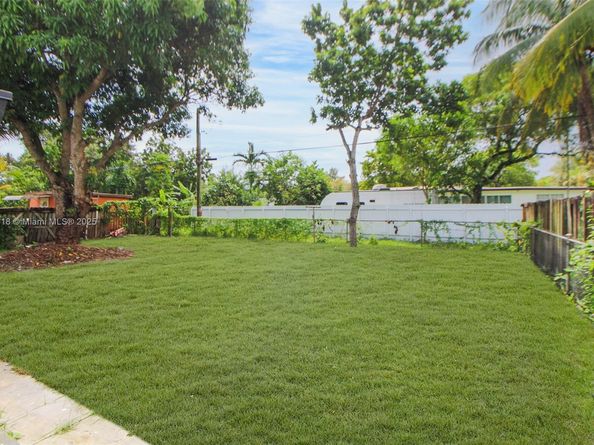 630 NE 143rd St, North Miami FL 33161