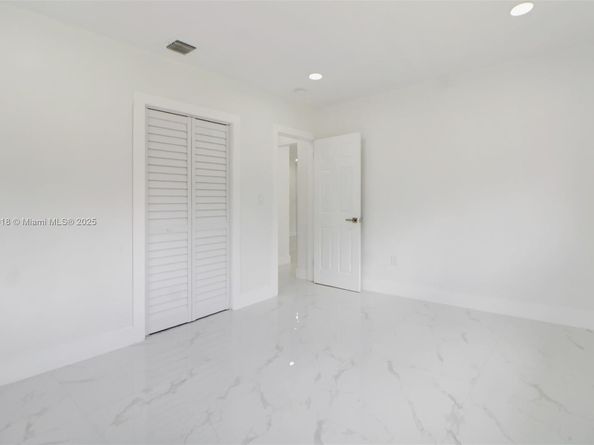 630 NE 143rd St, North Miami FL 33161