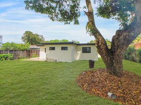 630 NE 143rd St, North Miami FL 33161