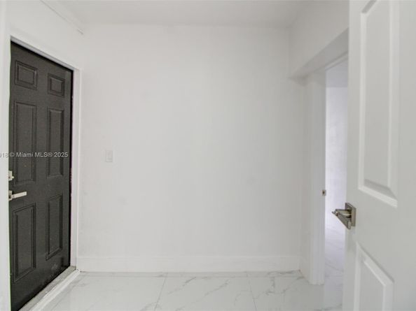 630 NE 143rd St, North Miami FL 33161