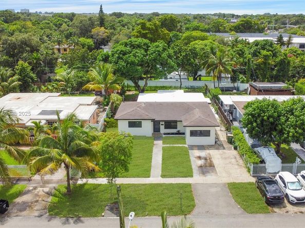 630 NE 143rd St, North Miami FL 33161