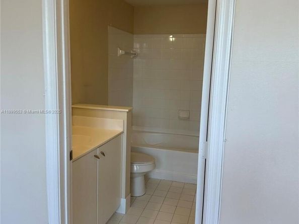 5840 W Sample Rd 306, Coral Springs FL 33067