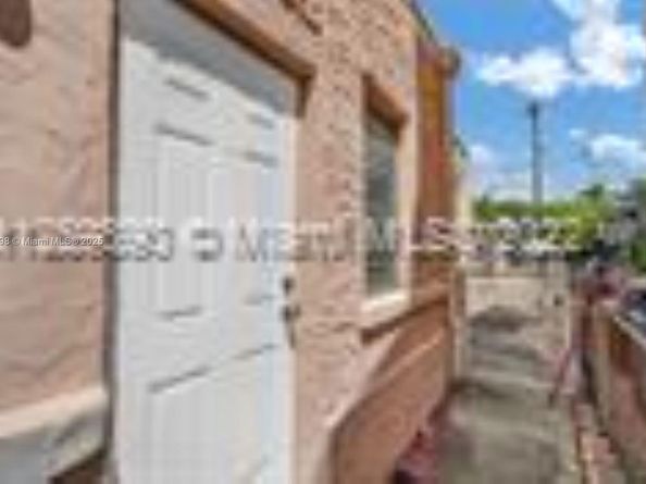 829 SW 19th Ave, Miami FL 33135