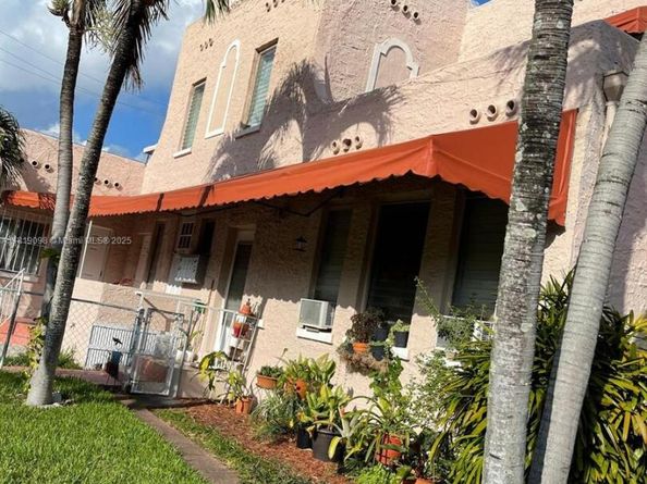 829 SW 19th Ave, Miami FL 33135
