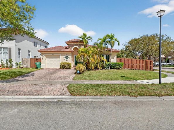 Undisclosed Address #A11979372, Cutler Bay FL 33190