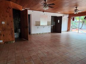 10955 SW 56th St, Miami FL 33165