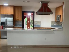 10955 SW 56th St, Miami FL 33165