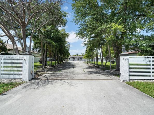 150 NW 130th Ave, Miami FL 33182