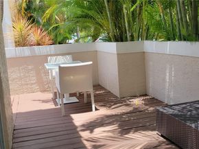 423 NW 48th Ave, Deerfield Beach FL 33442