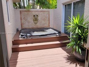 423 NW 48th Ave, Deerfield Beach FL 33442