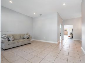 284 Royal Cove Way, Davie FL 33325