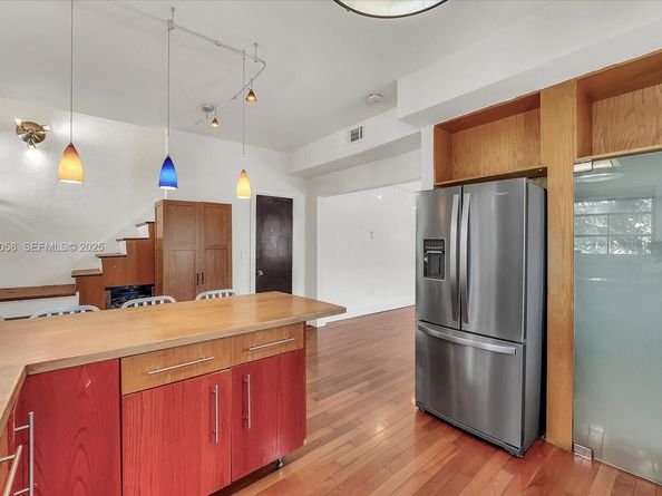 1525 Pennsylvania Ave 1, Miami Beach FL 33139