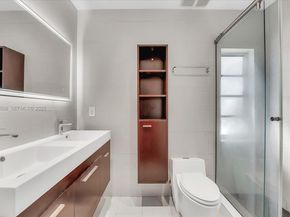 1525 Pennsylvania Ave 1, Miami Beach FL 33139