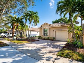 17082 NW 11th St, Pembroke Pines FL 33028