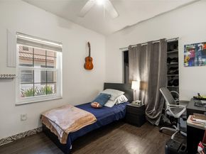 17082 NW 11th St, Pembroke Pines FL 33028