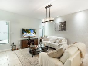 17082 NW 11th St, Pembroke Pines FL 33028