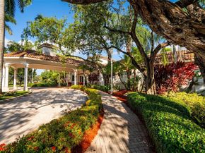 17082 NW 11th St, Pembroke Pines FL 33028