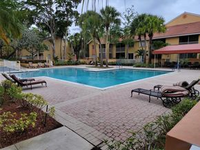 958 Coral Club Dr 958, Coral Springs FL 33071