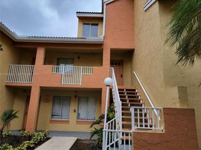 958 Coral Club Dr 958, Coral Springs FL 33071