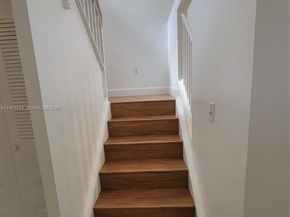 958 Coral Club Dr 958, Coral Springs FL 33071