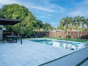 2403 Rodman St, Hollywood FL 33020