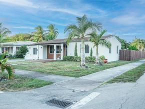 2403 Rodman St, Hollywood FL 33020
