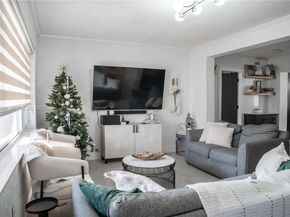 2403 Rodman St, Hollywood FL 33020