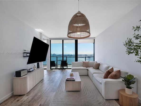 650 NE 32nd St 4306, Miami FL 33137