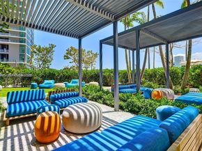 650 NE 32nd St 4306, Miami FL 33137