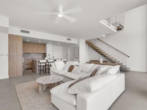 92 SW 3rd St 5204, Miami FL 33130