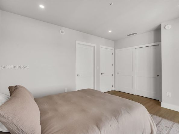 92 SW 3rd St 5204, Miami FL 33130