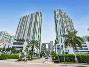 92 SW 3rd St 5204, Miami FL 33130