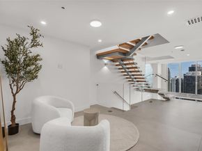 92 SW 3rd St 5204, Miami FL 33130