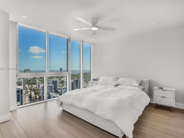 92 SW 3rd St 5204, Miami FL 33130