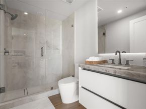 92 SW 3rd St 5204, Miami FL 33130