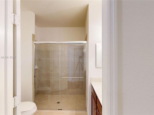 15460 SW 176th Ln, Miami FL 33187