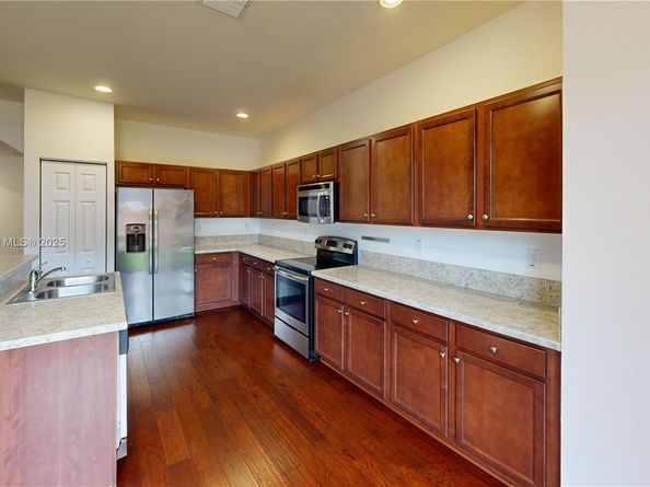 15460 SW 176th Ln, Miami FL 33187